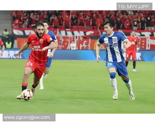 上海排球队边路渗透战术解析与比赛表现的深度剖析 上海排球队边路渗透战术解析与比赛表现的深度剖析